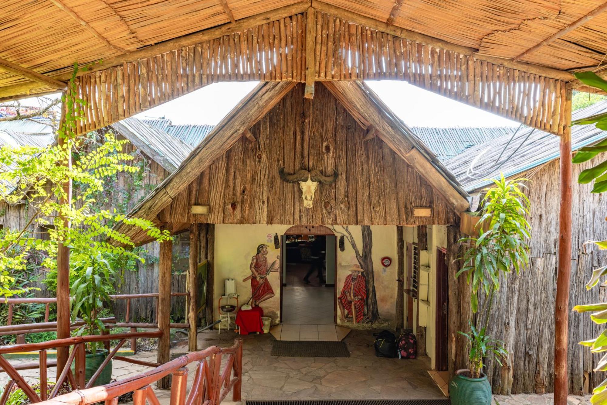 Ololaimutiek Sentrim Mara Lodge מראה חיצוני תמונה
