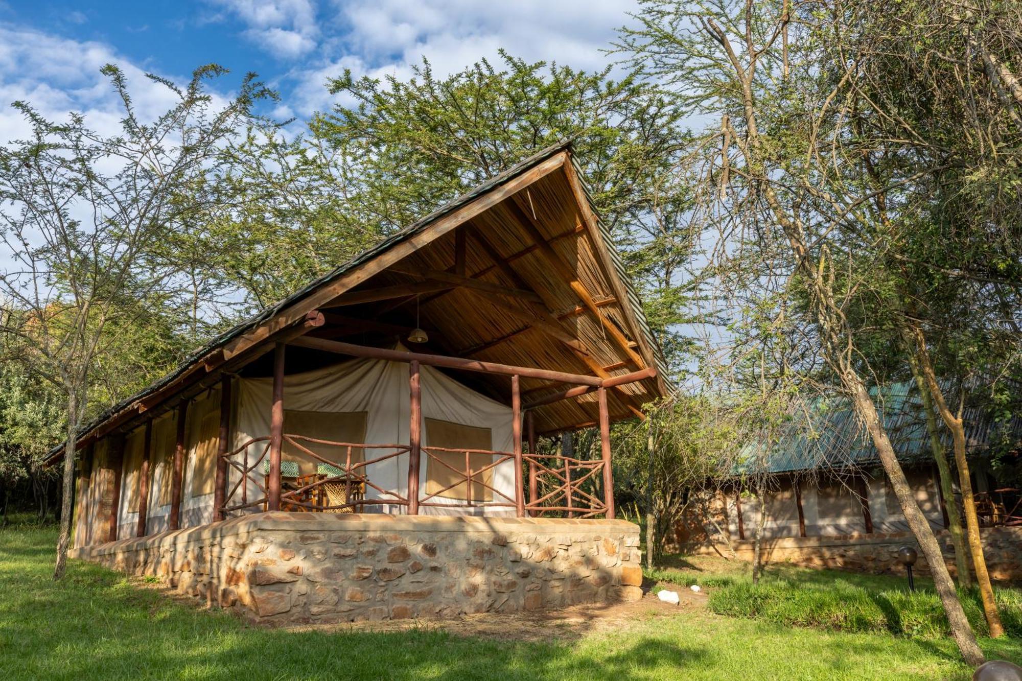 Ololaimutiek Sentrim Mara Lodge מראה חיצוני תמונה