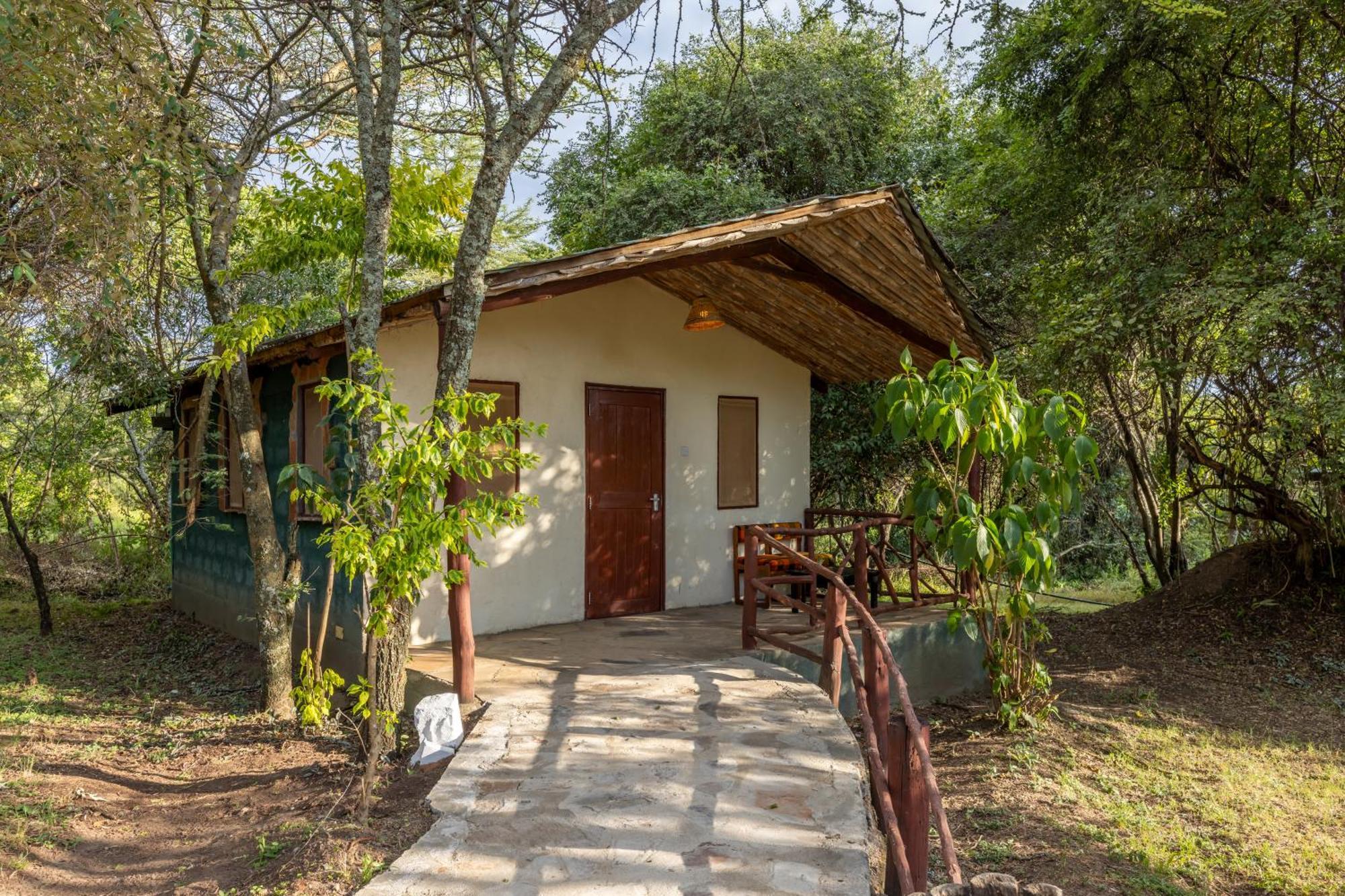 Ololaimutiek Sentrim Mara Lodge מראה חיצוני תמונה
