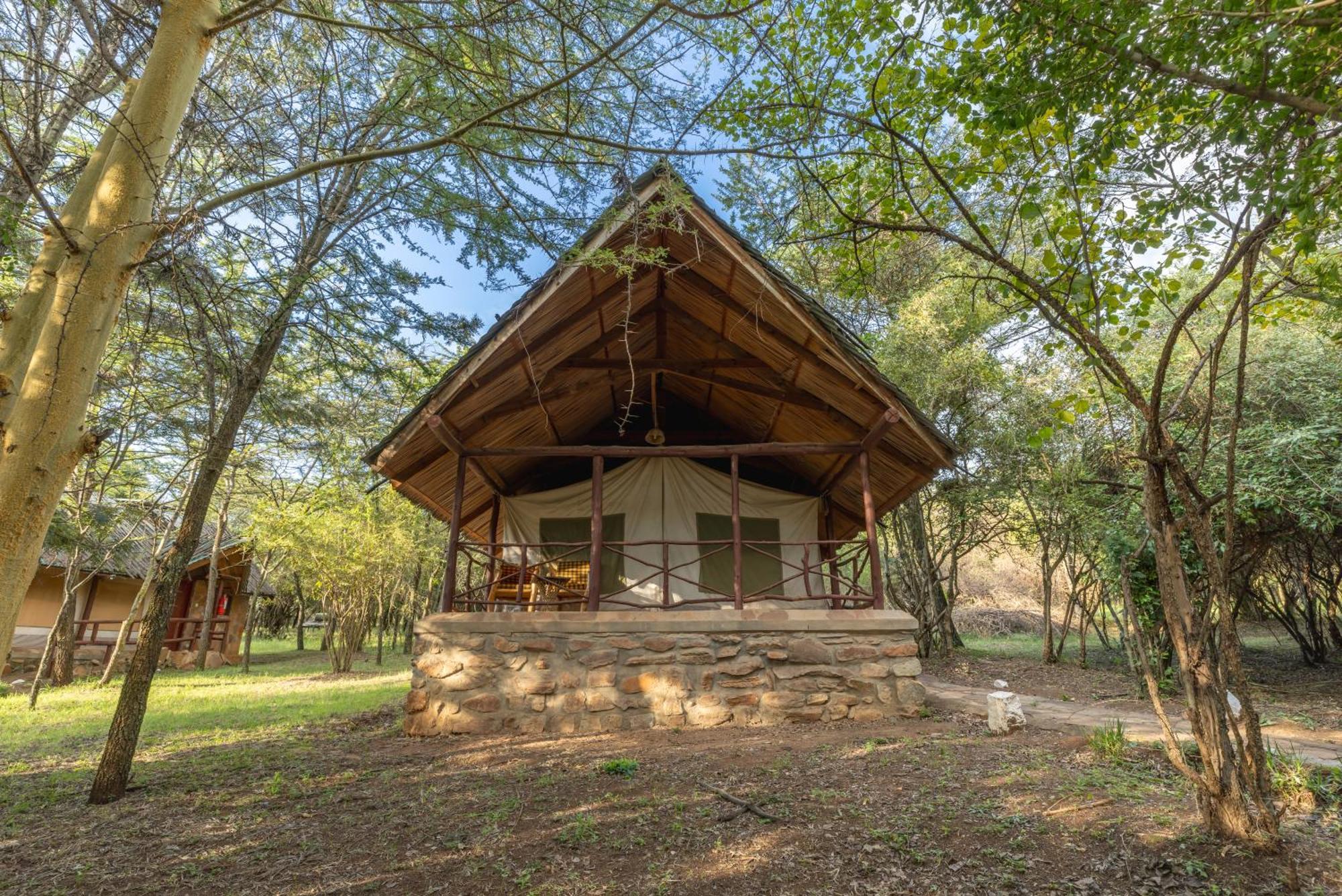 Ololaimutiek Sentrim Mara Lodge מראה חיצוני תמונה