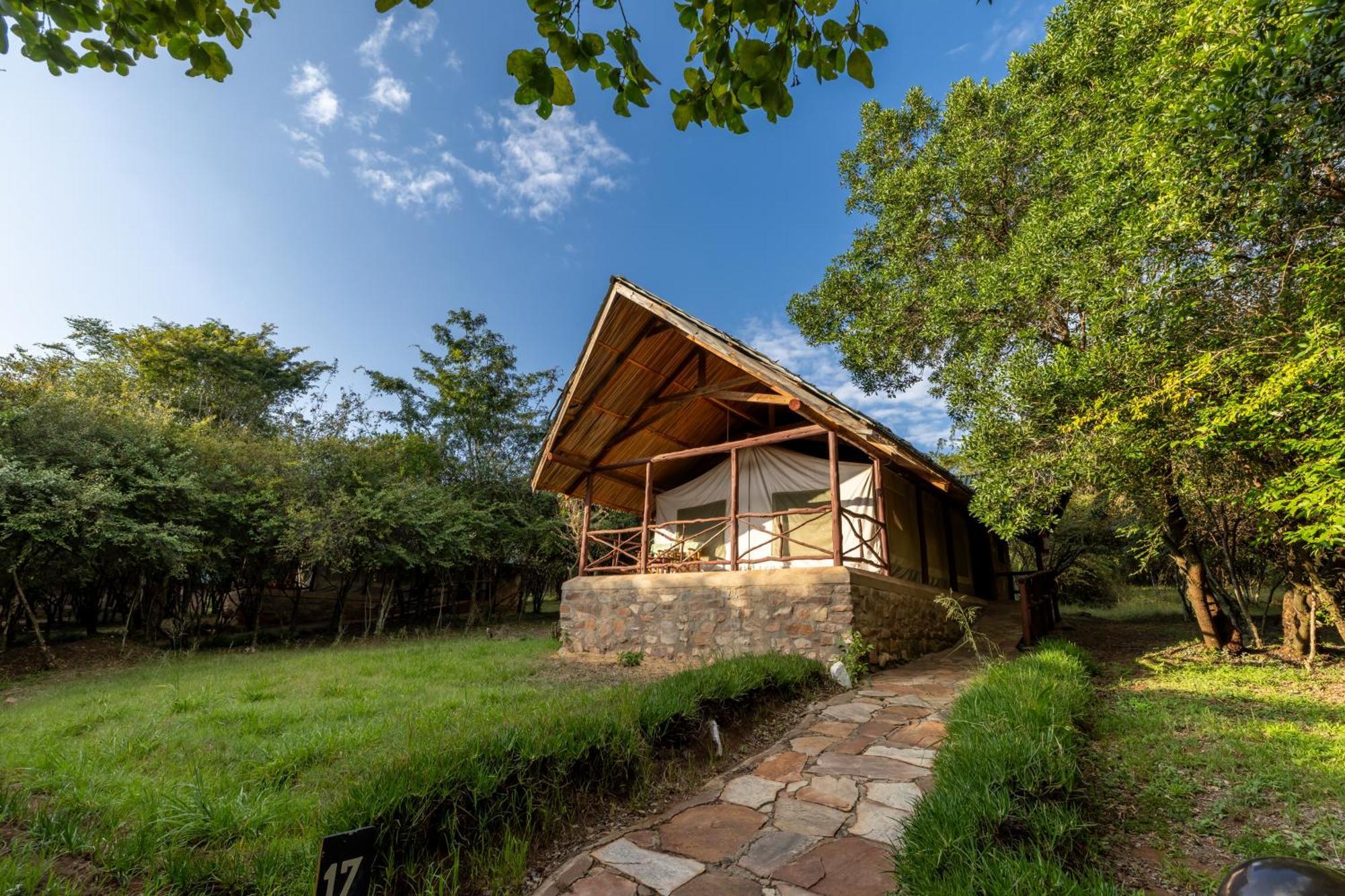 Ololaimutiek Sentrim Mara Lodge מראה חיצוני תמונה